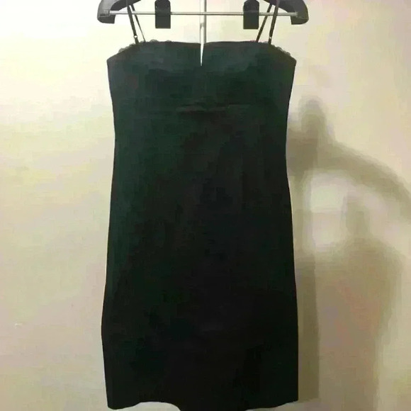 Laundry by Shelli  Segal - Picture 1 of 7